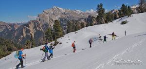 schneeschuhwandern-im-naturpark-fanes-sennes-prags