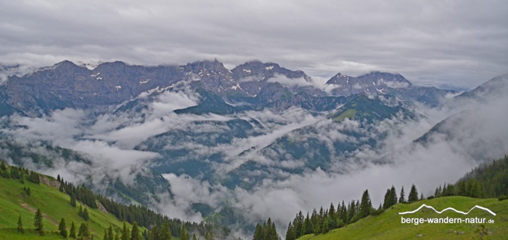 Blick in den Naturpark Karwendel