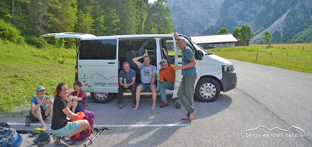 Ankunft am LASI-Bus geführte Karwendeldurchquerung