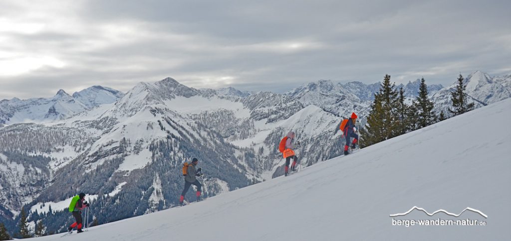 geführte Schneeschuhwanderungen mit LASI