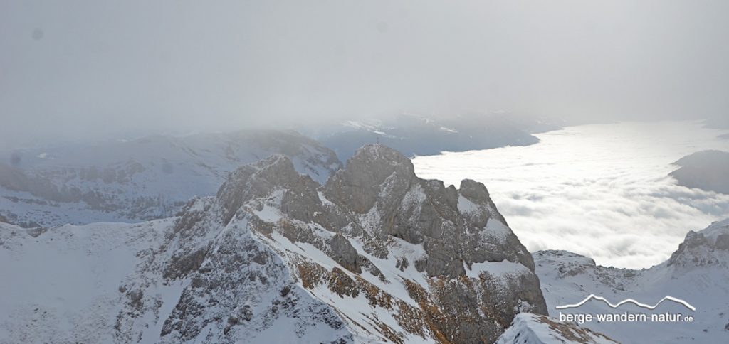 Blick aus dem Rofan in das Zillertal